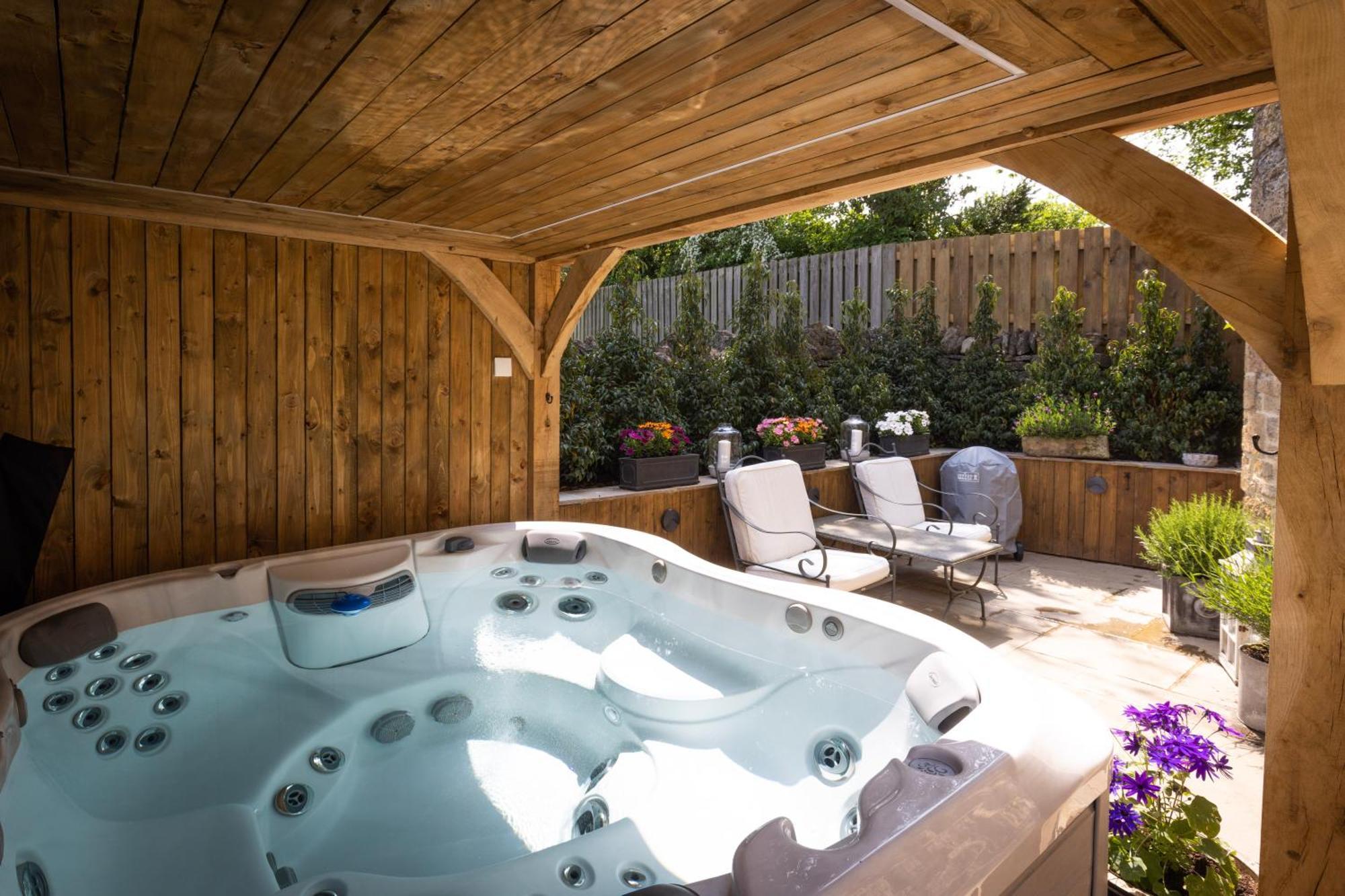 Cotswold Cottage With Hot Tub Bledington エクステリア 写真