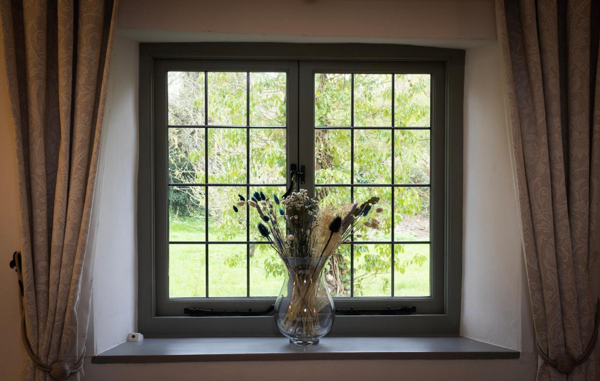 Cotswold Cottage With Hot Tub Bledington エクステリア 写真
